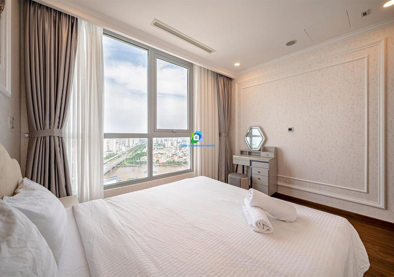 Căn hộ Modern Elegance In Park TP. Hồ Chí Minh