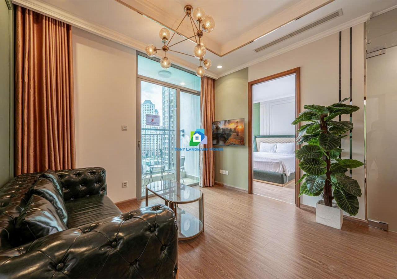 Modern Elegance In Park *