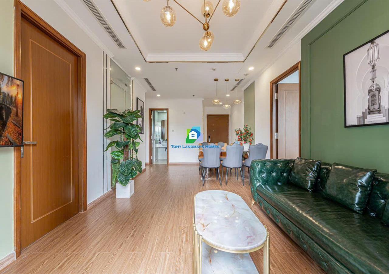 Modern Elegance In Park TP. Hồ Chí Minh
